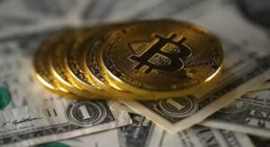 Bitcoin rekor tazeledi: İlk kez 118 bin doları aştı