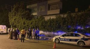 Evinin karşısındaki kaldırımda ölü bulundu
