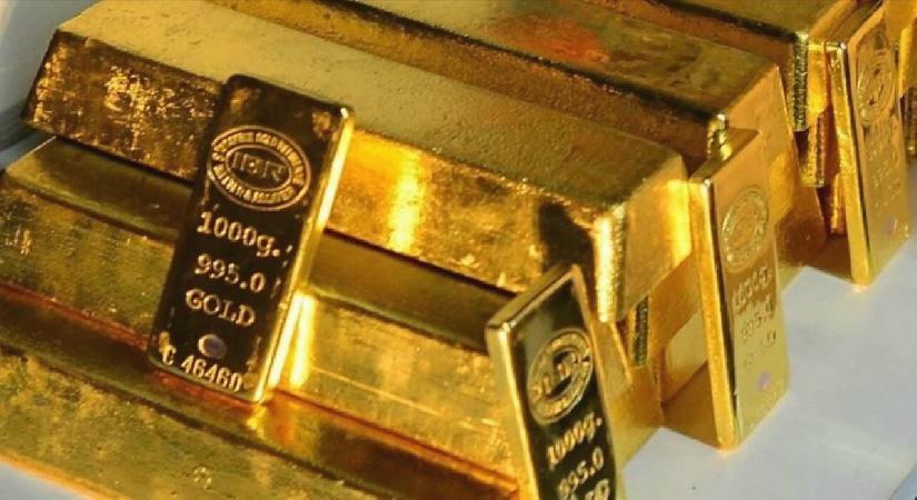 Altın fiyatları doların güçlenmesiyle iki haftanın zirvesinden geri çekildi