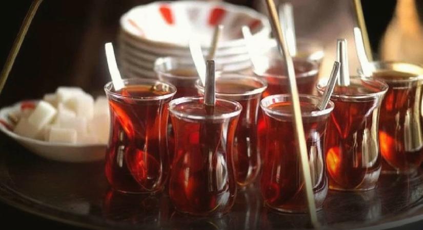 Çay tiryakilerine kötü haber! Zaman Geldi
