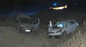 Elazığ’da hafif ticari araç ile otomobil çarpıştı: 9 yaralı