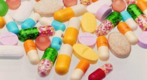 İnternetten vitamin aldılar. Sağlıklı olalım derken hastanelik oldular.