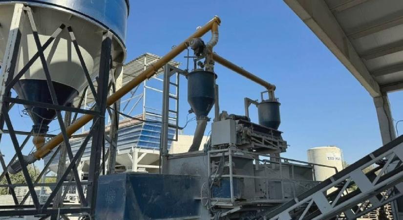 Beton mikserine düşüp can verdi!