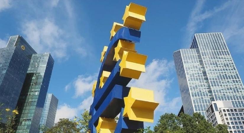 Euro Bölgesi’nde sanayi üretimi temmuzda arttı