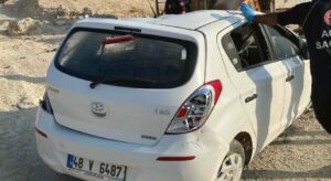 Şarampole devrilen otomobilin sürücüsü öldü
