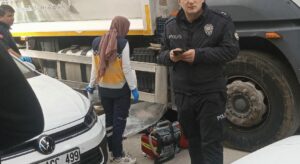 Samsun’da çöp kamyonunun altında kalan yaya öldü