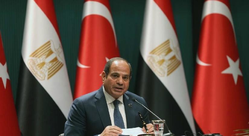 Sisi, Trump ile telefonda görüştü