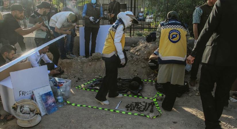 Suriye’nin Şam kırsalında toplu mezar bulundu