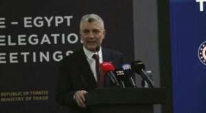 Bakan Bolat, Mısırlı ve Suudi Arabistanlı yetkililerle ikili görüşmeler gerçekleştirdi