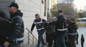 Eskişehir’de suç örgütü operasyonu; 20 gözaltı