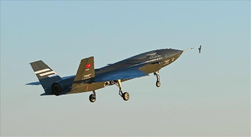 KIZILELMA’da tarihi eşik! Görünmezlik yolunda