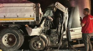 Süt toplama aracı TIR’a çarptı: 1 ölü!