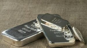 Altın ve gümüş fiyatları 2025’te sert yükseldi