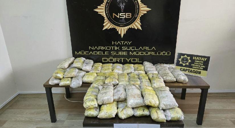 Hatay’da TIR’dan 220 bin adet uyuşturucu ecza ele geçirildi