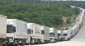 Sınır kapısında TIR geçişleri durduruldu! Bakanlık devreye girdi