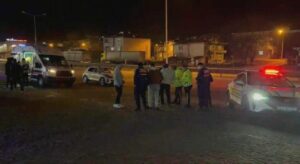 Bursa’da iki otomobil çarpıştı: 3 yaralı