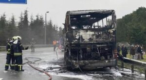 Kocaeli’de yolcu otobüsü yandı