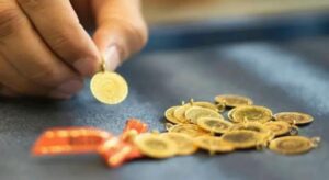 Dünyaca ünlü bankadan yıl sonu altın tahmini: Gram altın ne kadar olacak?