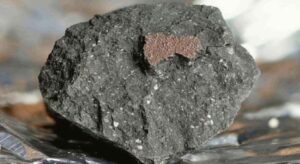 Nereden geldiği açıklandı: 4,5 milyar yıllık gök taşında su izi keşfedildi