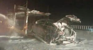 Osmaniye’de araç yüklü tırda yangın: 3 araç kullanılamaz hale geldi