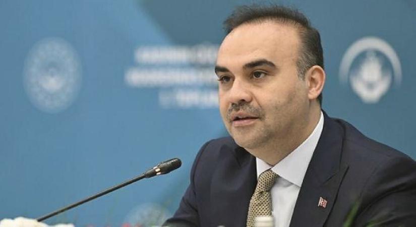 Bakan Kacır: Antarktika’da kalıcı Türk bilim üssü kurmak istiyoruz