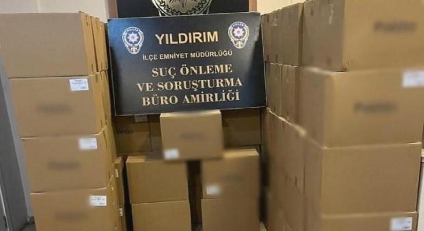 Bursa’da 460 kilo kaçak tütün ile 310 bin makaron ele geçirildi; 2 gözaltı