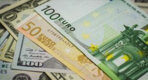 Dolar ve Euro kaç TL oldu? İşte ilk fiyatlar…