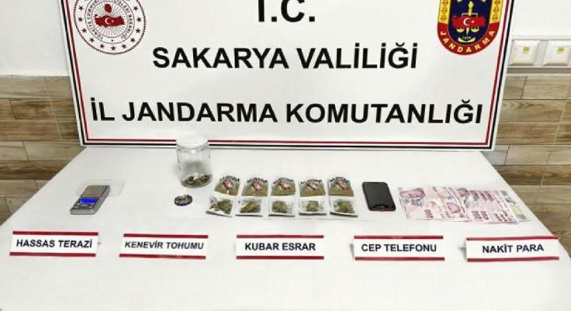 Sakarya’da uyuşturucu operasyonu: 3 tutuklama