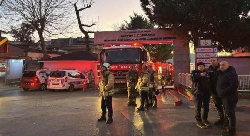 Sarıyer’de Baltalimanı Kemik Hastanesi’nde çıkan yangın söndürüldü