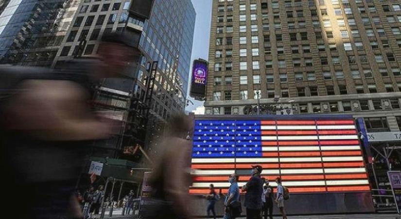 ABD’de özel sektör istihdamı martta beklenenden fazla arttı