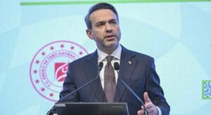Bakan Bayraktar’dan doğal gaz açıklaması: Hedefimiz fiyat artışı olmadan süreci tamamlamak