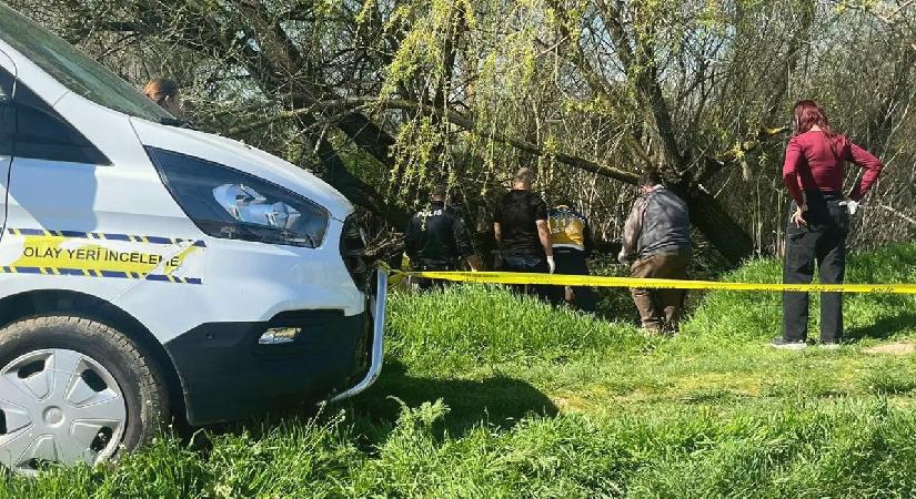 Çay kenarında erkek cesedi bulundu