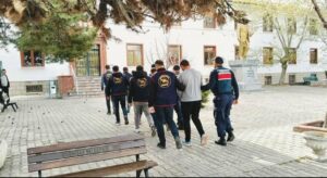 Çobanları hamama götürüp, 5 milyon lira değerindeki büyükbaşları çaldılar