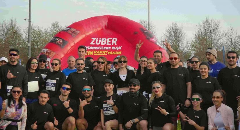 Züber, İstanbul Yarı Maratonu’nda 6’ncı yılında hem koştu hem eğitime destek oldu