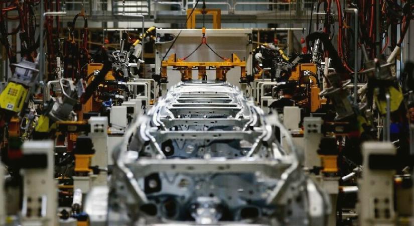 Almanya otomotiv sektöründe 2035’e kadar 125 bin ek istihdam kaybı olabilir
