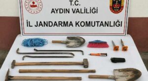Aydın’da kaçak tarihi eser kazısına suçüstü; 3 gözaltı