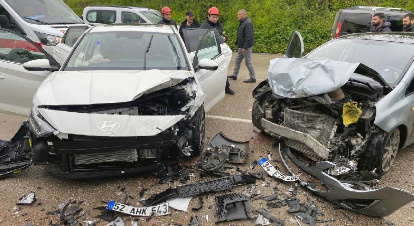 Ordu’da otomobiller çarpıştı: 3 yaralı