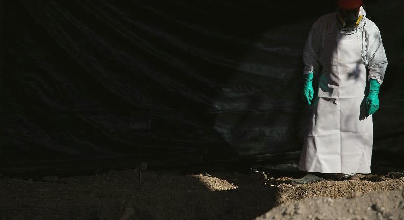 Yük vagonunun içinde 6 kişi ölü bulundu