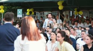 İstanbul Erkek Lisesi mezuniyet töreninde provokasyona DES’ten tepki: Vesayet arayışı!