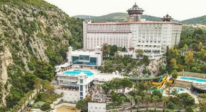 Kuşadası’nın sembol oteli konkordato ilan etti