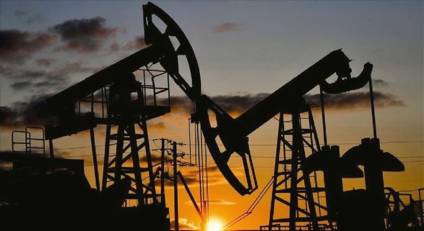 Brent petrolün varili 76,60 dolardan işlem görüyor