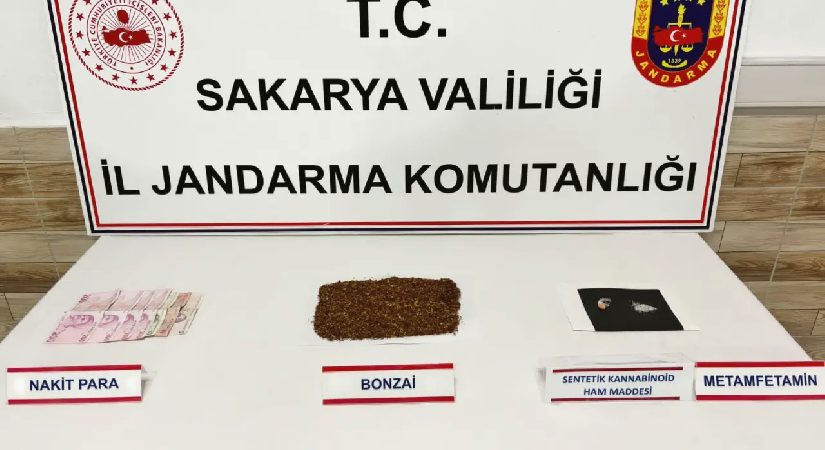 Sakarya’da uyuşturucu operasyonu: 3 tutuklama
