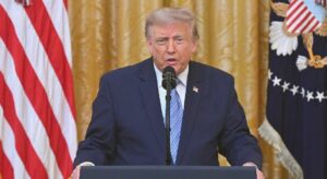 Trump duyurdu: Vergi oranı yüzde 100 olacak!