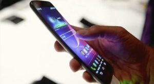Telefonunuz sizi dinliyor olabilir! Uygulama yüklerken bu detaya dikkat!