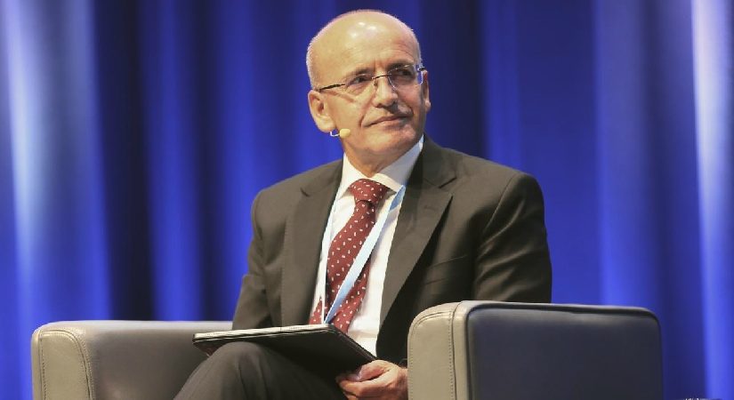 Bakan Şimşek düğmeye bastı! İhracatçılar için yeni adımlar atılacak