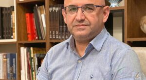 Ümit Sanlav: Çocukların dijital güvenliği platformların inisiyatifine bırakılamaz