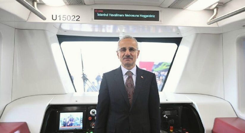 Bakan Uraloğlu: 3,25 milyar yolcuya hizmet verildi!