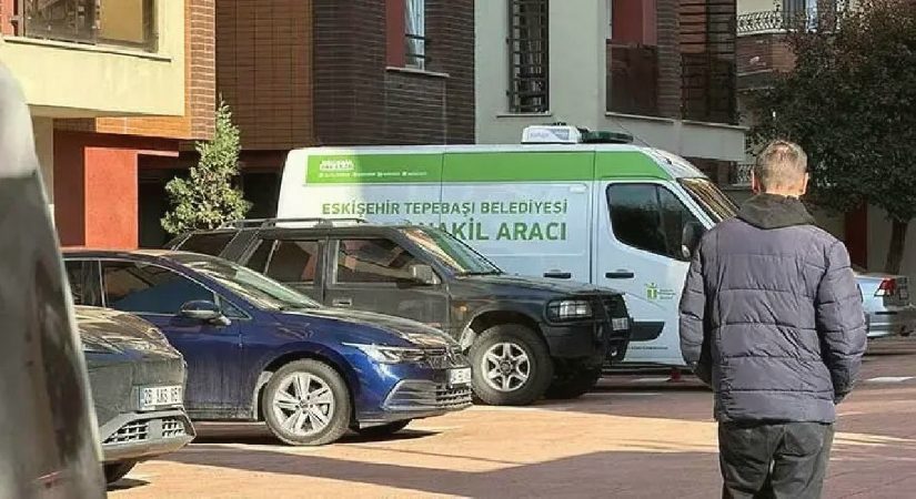 Öğretmenevi müdür yardımcısı, evinde ölü bulundu