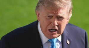 Trump: Venezuela’dan yüzlerce milyar dolar para çıkarıyoruz